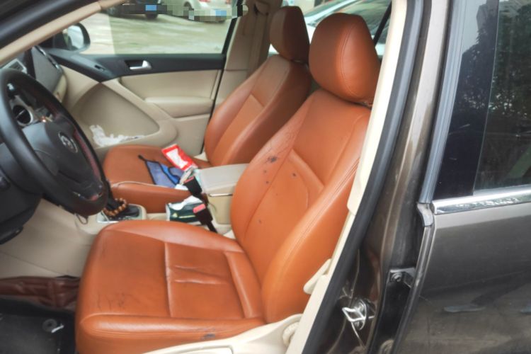 Used Volkswagen Tiguan 2015 1.8TSI Automatic Two-Wheel Drive Trend Edition Left Front Seat