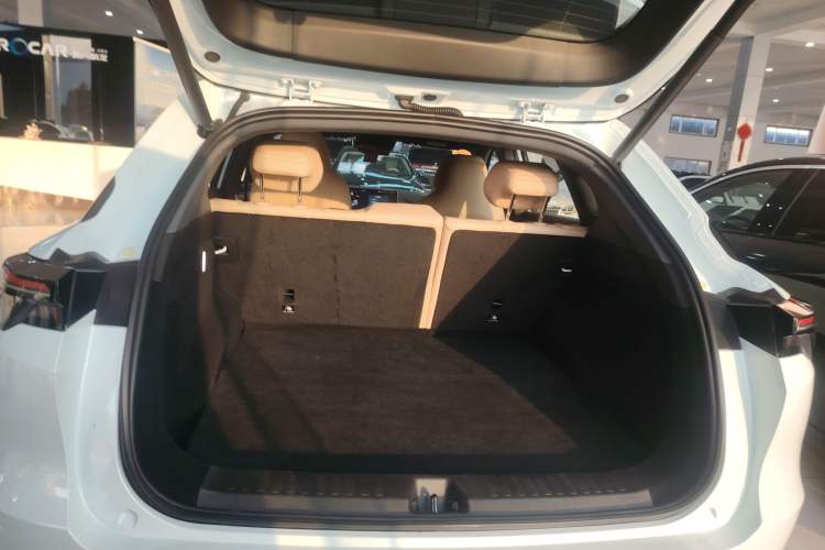 Used ARCFOX Alpha T5 2024 520 MAX