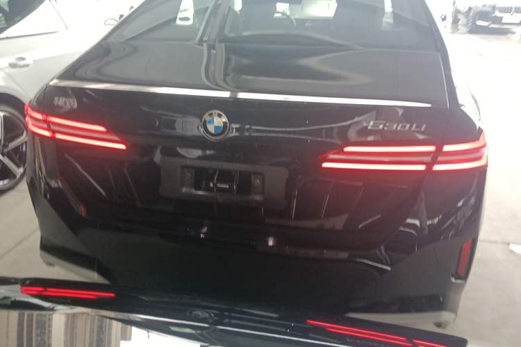 Used BMW 5 Series 2025 530Li Luxury Edition M Sport Package