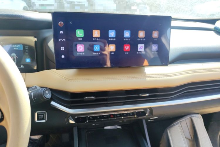 Used Geely Auto Haoyue L 2023 2.0T DCT Flagship Version Audio And AC Panel