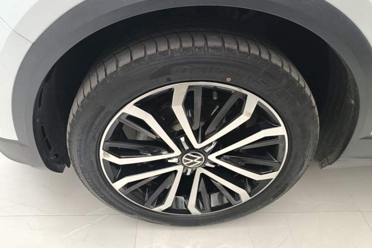 Used Volkswagen T-ROC 2021 280TSI DSG Two-Wheel Drive Comfort Connect Edition