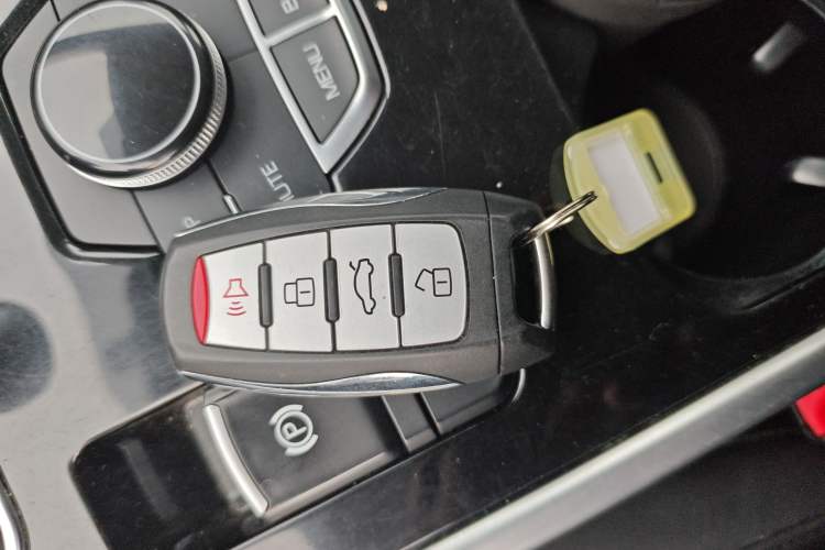 Used Haval H6 2018 Red-Label Sport Version 1.5T Manual Two-Wheel Drive Elite Model
