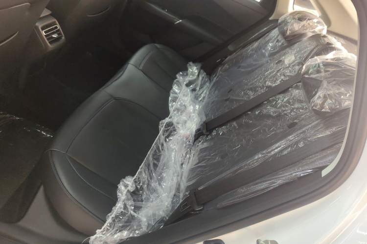 Used CHANGAN Eado 2025 Blue Whale 1.5T 500Bar Prestige Model Left Rear Seat