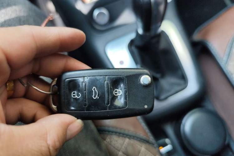 Used Volkswagen Tiguan 2015 1.8TSI Automatic All-Wheel-Drive Luxury Model
