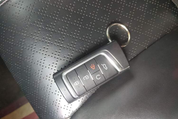 Used GAC Trumpchi M6 2021 PRO 270T DCT Luxury Edition
