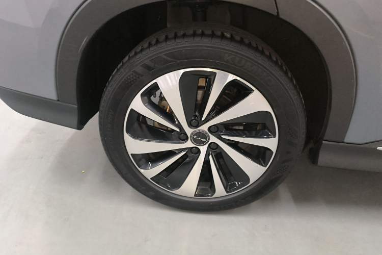 Used BYD Song PLUS New Energy 2023 Champion Edition EV 520KM Prestige Model
