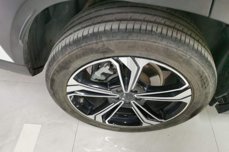 Used Geely Galaxy L7 2025 EM-i 115km Exploration+ Edition
