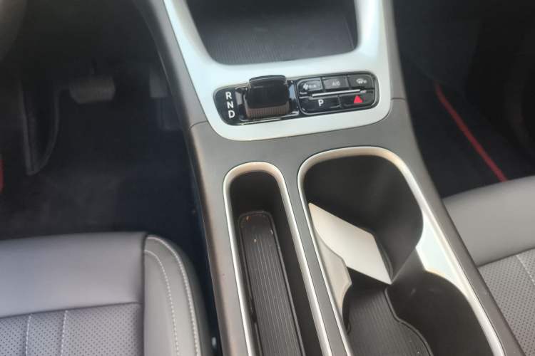 Used Geely Galaxy Geome 2025 310km Youth Edition Gear Lever