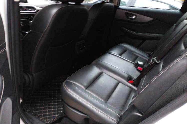 Used Dongfeng Fengon S560 2019 1.8L CVT Elite Model Left Rear Seat