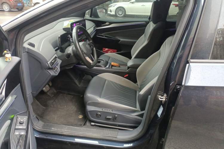 Used Volkswagen ID.4 CROZZ 2021 Long-Range PRO Two-Wheel Drive Version Left Front Seat