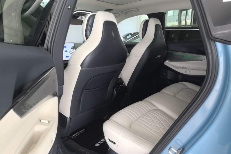 Used Lynk & Co 08 EM-P 2026 Model 210 Four-Wheel Drive Performance Ultra H7
