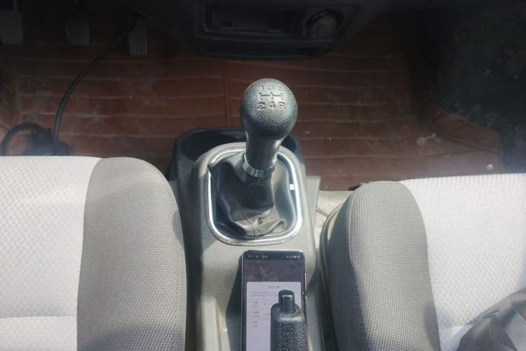 Used CHANGAN KAICHENG Ruixing M60 2020 1.5L Standard Version China VI 6-Seater DAM15KR Gear Lever