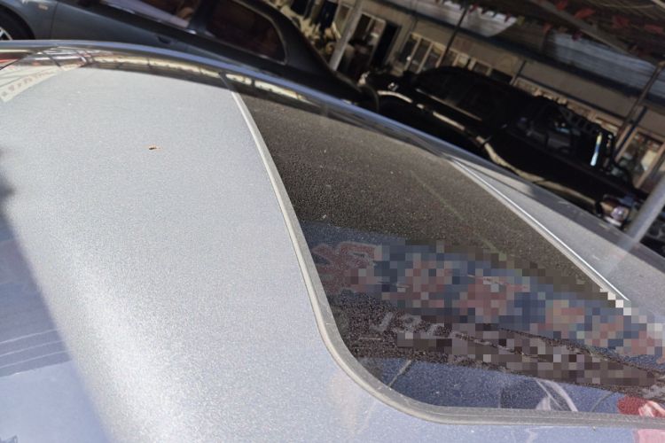 Used Roewe i5 2021 1.5L CVT Diamond Edition Roof