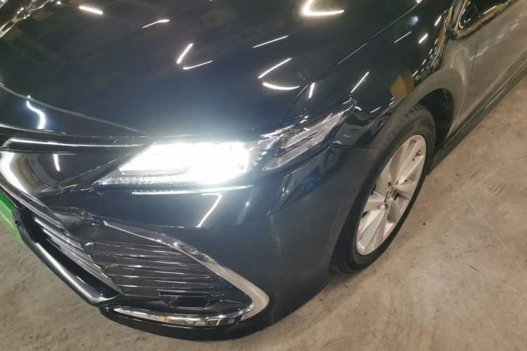 Used Toyota Camry 2021 2.0G Luxury Edition
