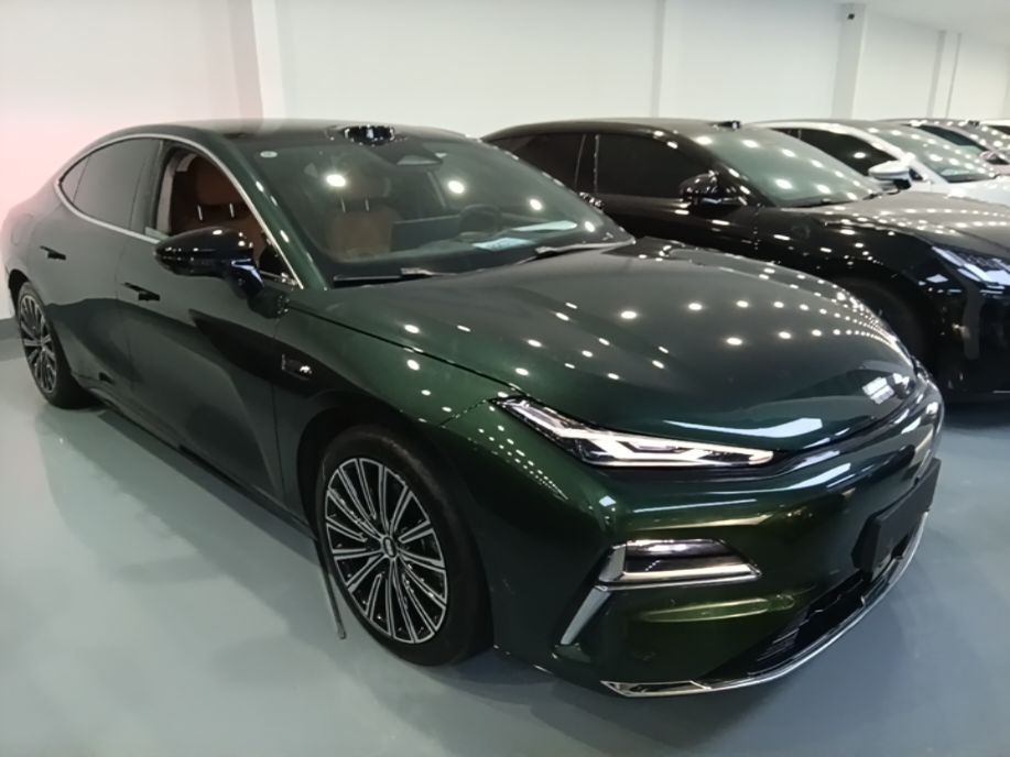 Geely Galaxy 8 2025 130km EM-P Starship Edition — снимка 3