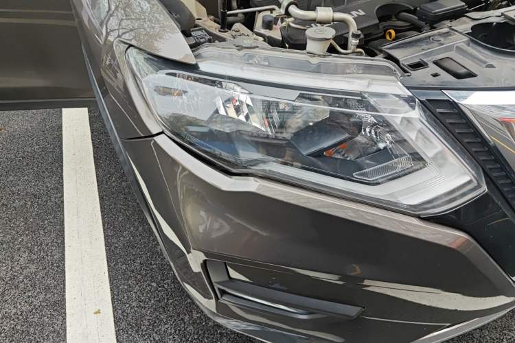 Used Nissan X-Trail 2019 2.0L CVT Comfort Edition 2WD Right Front Headlight