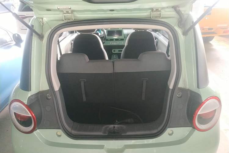 Used CHANGAN NEVO Lumin 2022 210km Sweet Edition Trunk