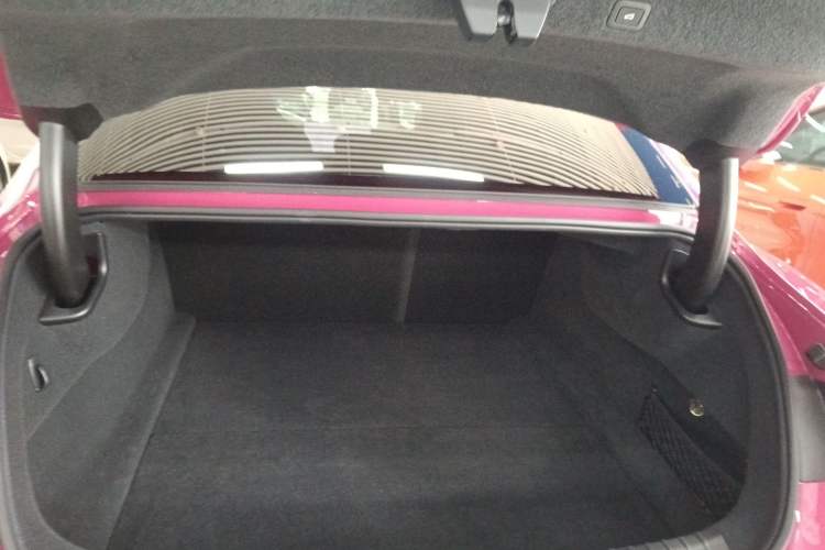 Used Xiaomi Auto SU7 2024 Rear-Drive Long-Range Intelligent Driving Version