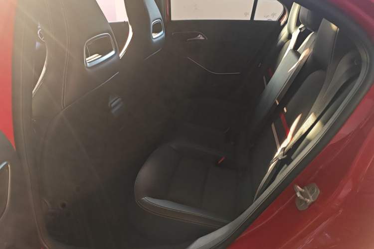 Used Mercedes-Benz A-Class (Import) 2015 A 180 Standard Model