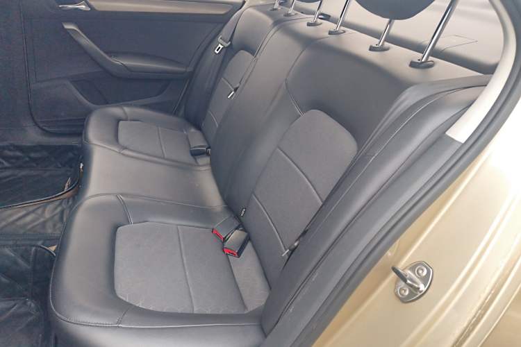 Used Volkswagen Santana 2013 1.6L Automatic Comfort Edition