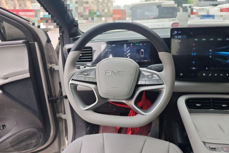 Used BYD Sealion 06 New Energy 2025 Model EV 605 Navigation Pro Edition Steering Wheel