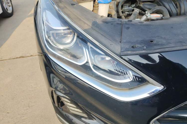 Used Hyundai Sonata Plug-in Hybrid 2018 2.0 PHS Smart Connect Version China VI Standard Right Front Headlight