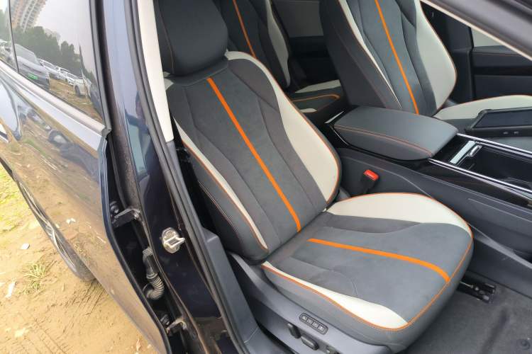 Used Volkswagen ID.6 CROZZ 2022 Long-Range PRO Edition
