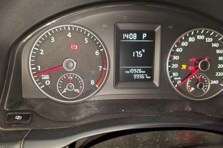 Used Volkswagen Sagitar 2011 1.6L Automatic Comfort Edition