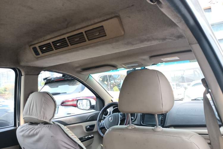 Used Jinbei 750 2015 1.5L Flagship Model
