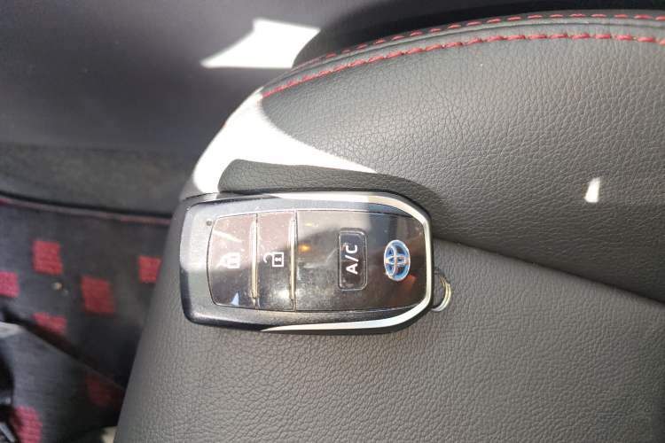 Used Toyota Wildlander New Energy 2021 High-Performance Edition 2.5L Two-Wheel Drive Powerful Version
