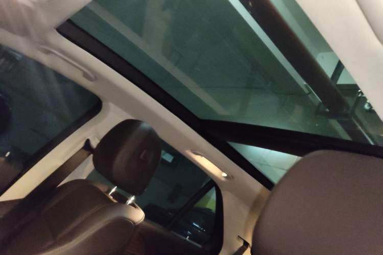 Used Mercedes-Benz GLE 2021 GLE 350 4MATIC Luxury Model Headliner