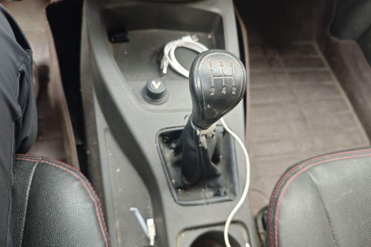 Used Wuling Hongguang 2016 1.5L Restyled S Comfort Version Gear Lever