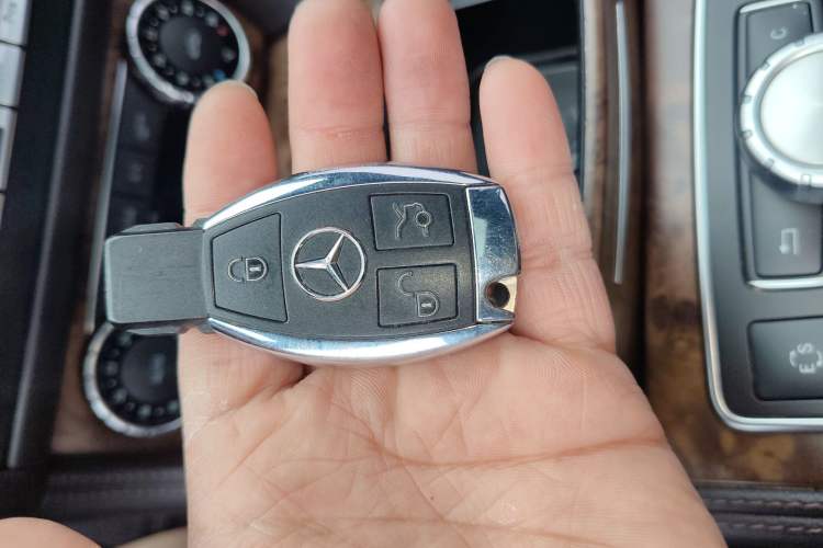 Used Mercedes-Benz CLS 2012 CLS 300 CGI Interior 1