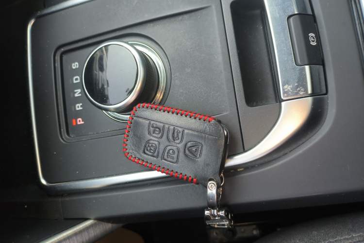 Used Land Rover Discovery Sport 2018 240 PS SE Version