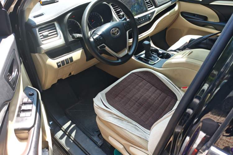 Used Toyota Highlander 2018 2.0T Four-Wheel Drive Elite Edition 7 Seats China VI Standard