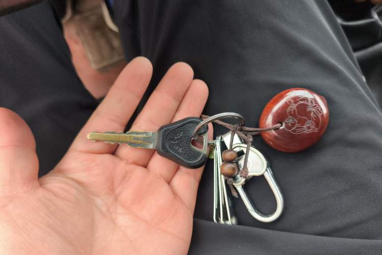 Used Wuling Zhiguang 2020 1.2L Van Utility Model China VI Emission Standard 2 Seats LSI Vehicle Key