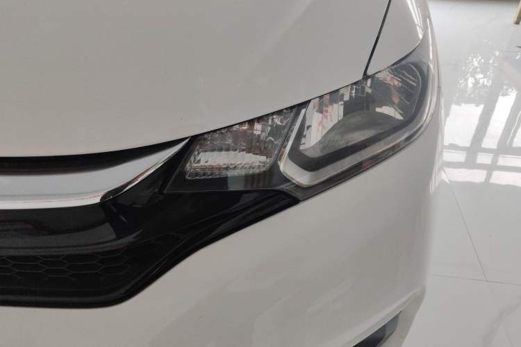 Used Honda Fit 2018 1.5L CVT Comfort Sunroof Version