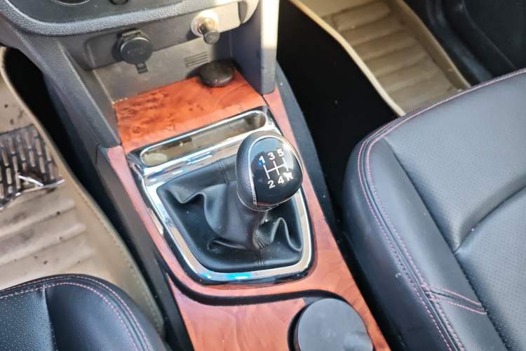 Used HYOSOW S2 2015 1.5L Manual Luxury Edition China IV