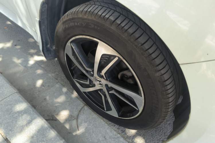 Used Honda Odyssey 2015 Updated Version 2.4L Smart Edition