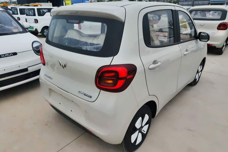 Used Wuling Hongguang MINIEV 2025 Four-Door Version Advanced Edition Rear Right 45 Deg