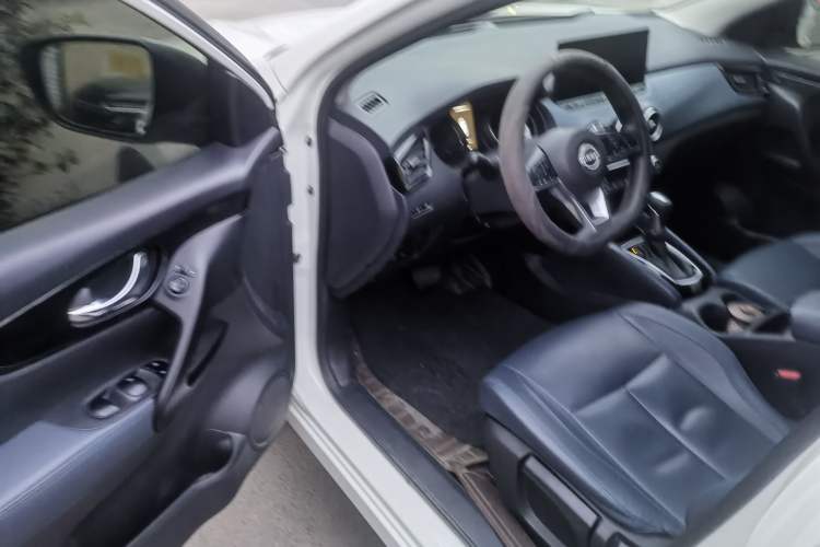 Used Nissan Qashqai 2025 Honor 2.0L CVT XV Genuine Edition