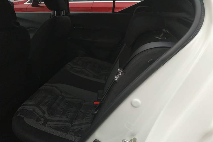 Used Nissan Kicks 2020 1.5L XL CVT Cool Enjoyment Edition