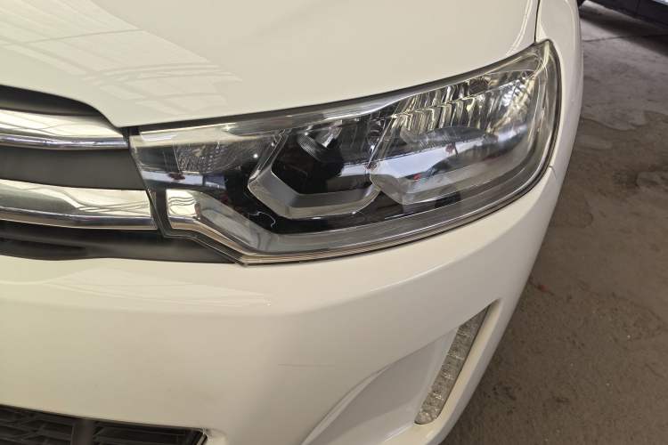 Used Citroen C3-XR 2018 1.6L Automatic Pioneer Model Left Front Headlight