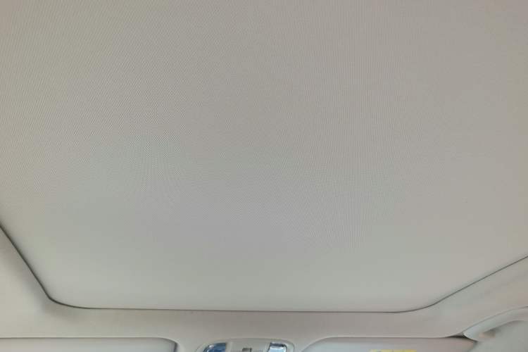 Used Kia Sportage R 2018 2.0L Automatic Smart Luxury Version China V Standard Headliner