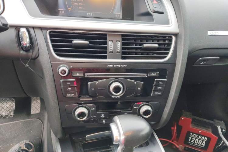 Used Audi A5 2016 Facelift Coupe 35 TFSI Ambition Edition Audio And AC Panel