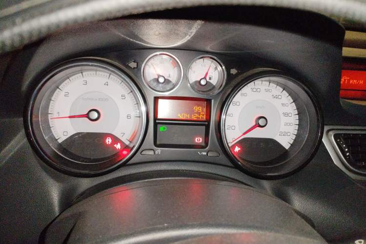 Used Peugeot 308 2012 1.6L Manual YouShang Edition
