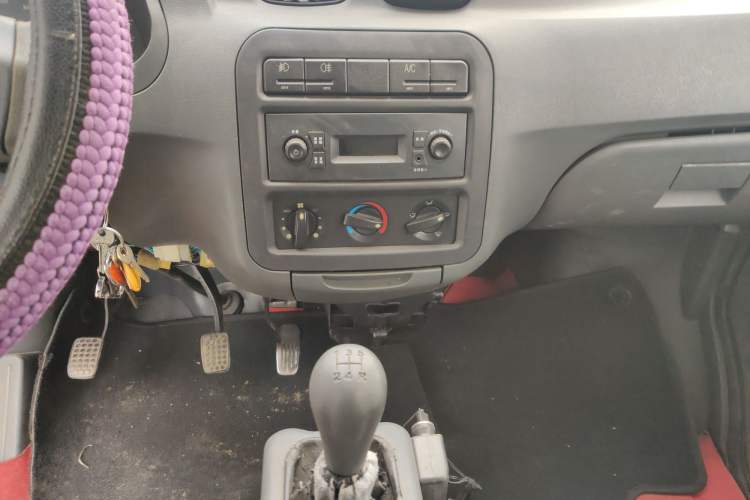 Used Wuling Zhiguang 2013 1.0L Practical Version