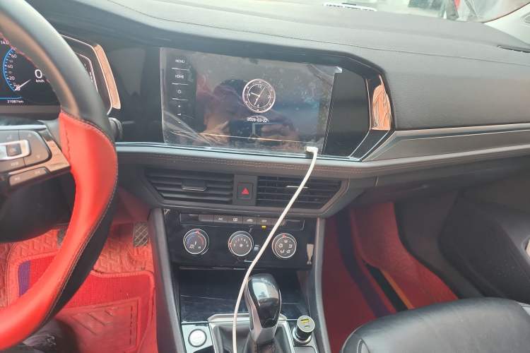 Used Volkswagen Sagitar 2022 280TSI DSG Flyover Edition Audio And AC Panel