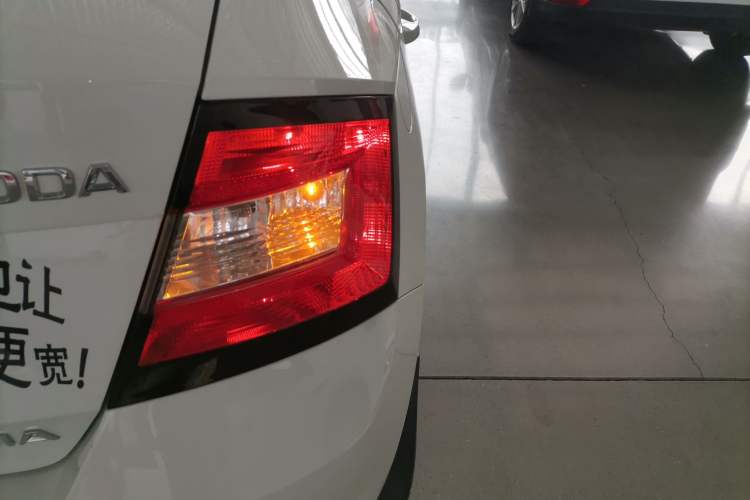 Used Skoda Fabia 2015 1.4L Automatic Front-Drive Model
