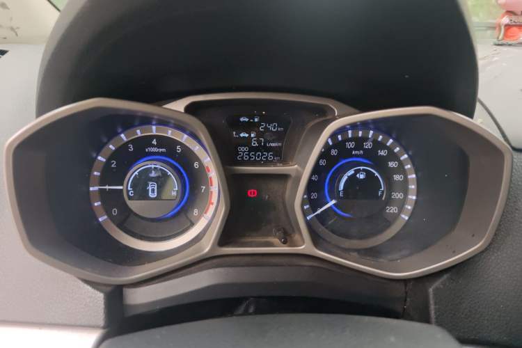 Used JAC Group Refine S3 2014 1.5L Manual Luxury Smart Model Odometer Close Up